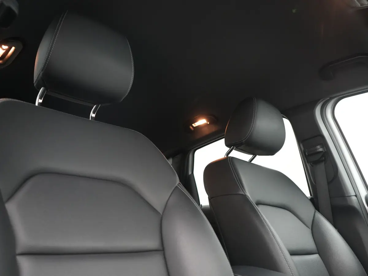 180 123pk Dealer O.H | Trekhaak | Camera | Cruise Control | Led Koplampen | Navigatie | Lederen Sportstoelen | 17"L.M |