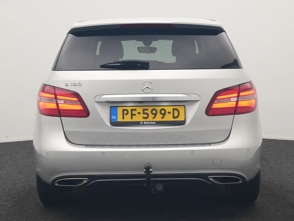 180 123pk Dealer O.H | Trekhaak | Camera | Cruise Control | Led Koplampen | Navigatie | Lederen Sportstoelen | 17"L.M |