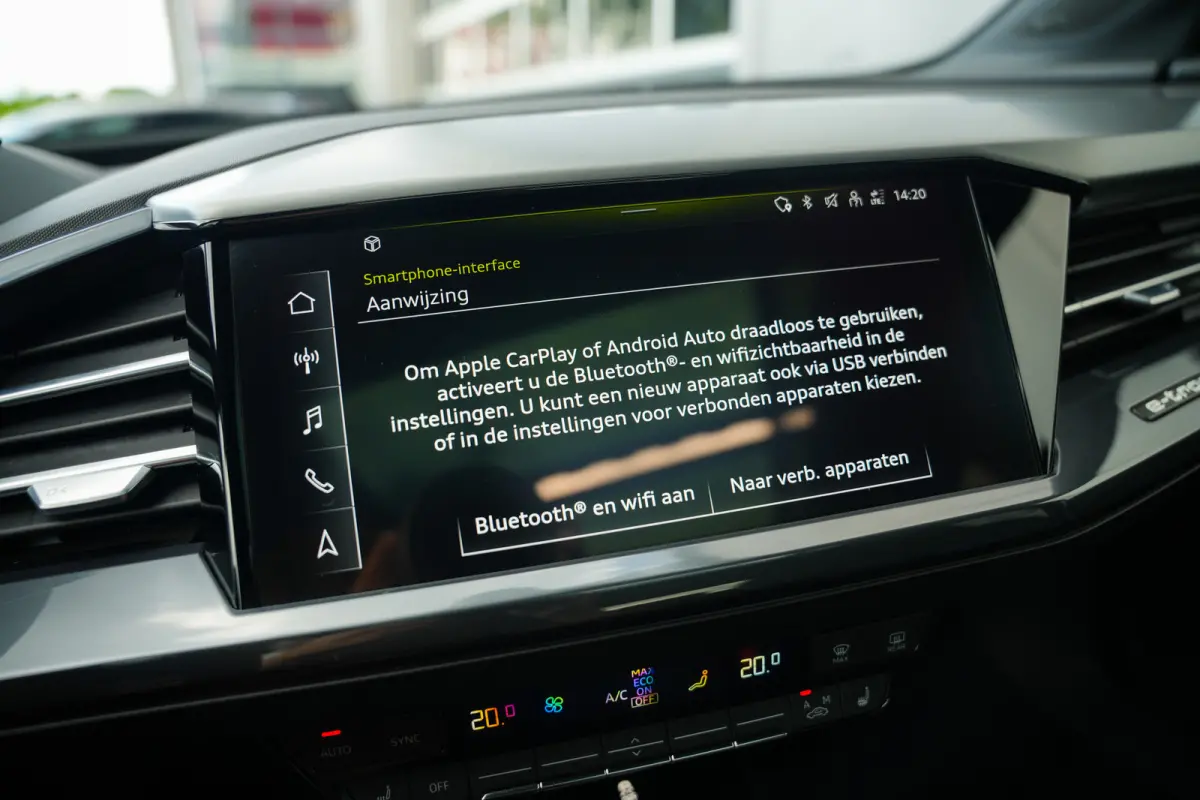 40 204 pk S edition 77 kWh /Pano-Dak/ BTW-Auto/ Keyless/ Adapt.Cruise/ SONOS/ Lane-Assist/ Carplay/ 20'' LMV