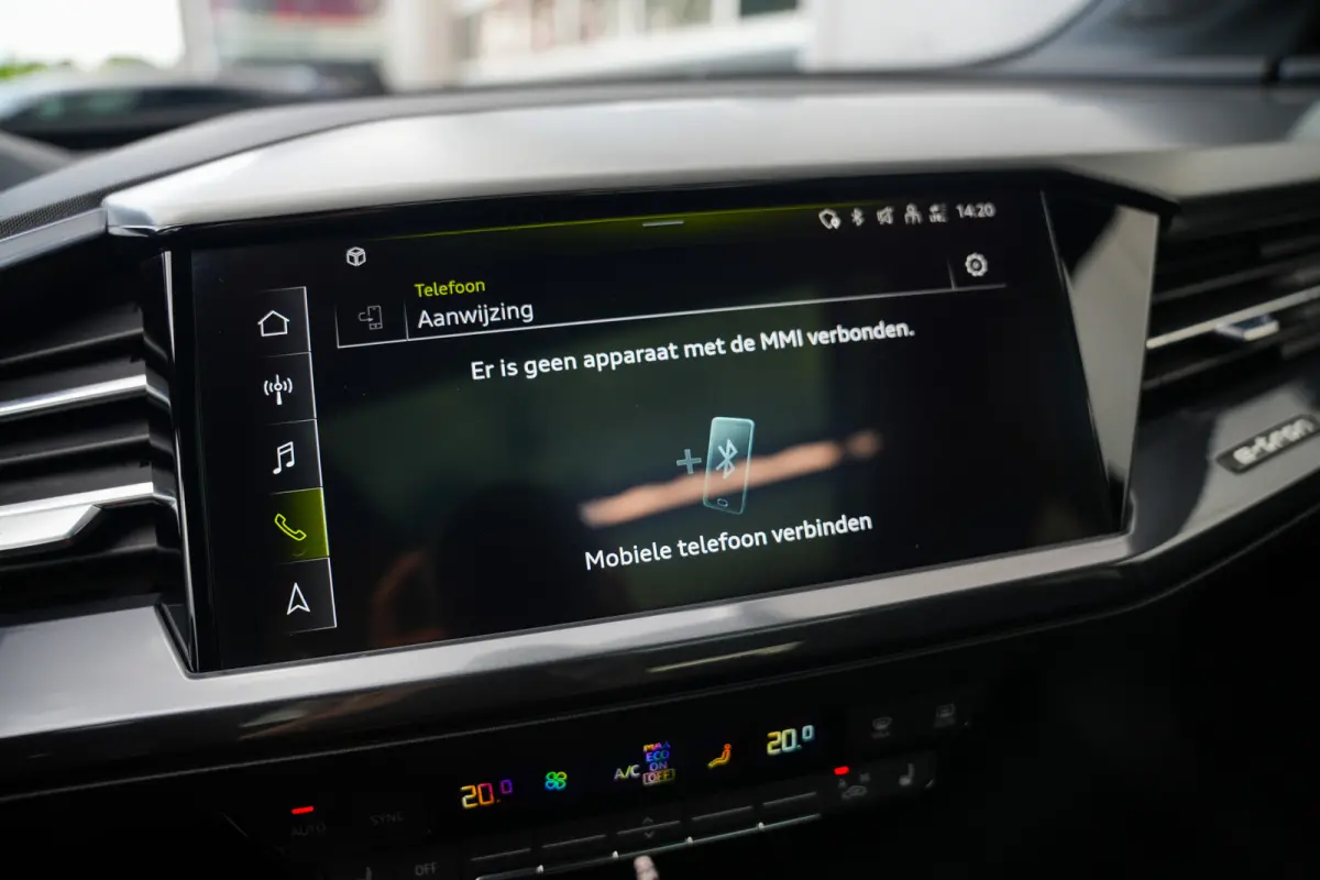 40 204 pk S edition 77 kWh /Pano-Dak/ BTW-Auto/ Keyless/ Adapt.Cruise/ SONOS/ Lane-Assist/ Carplay/ 20'' LMV