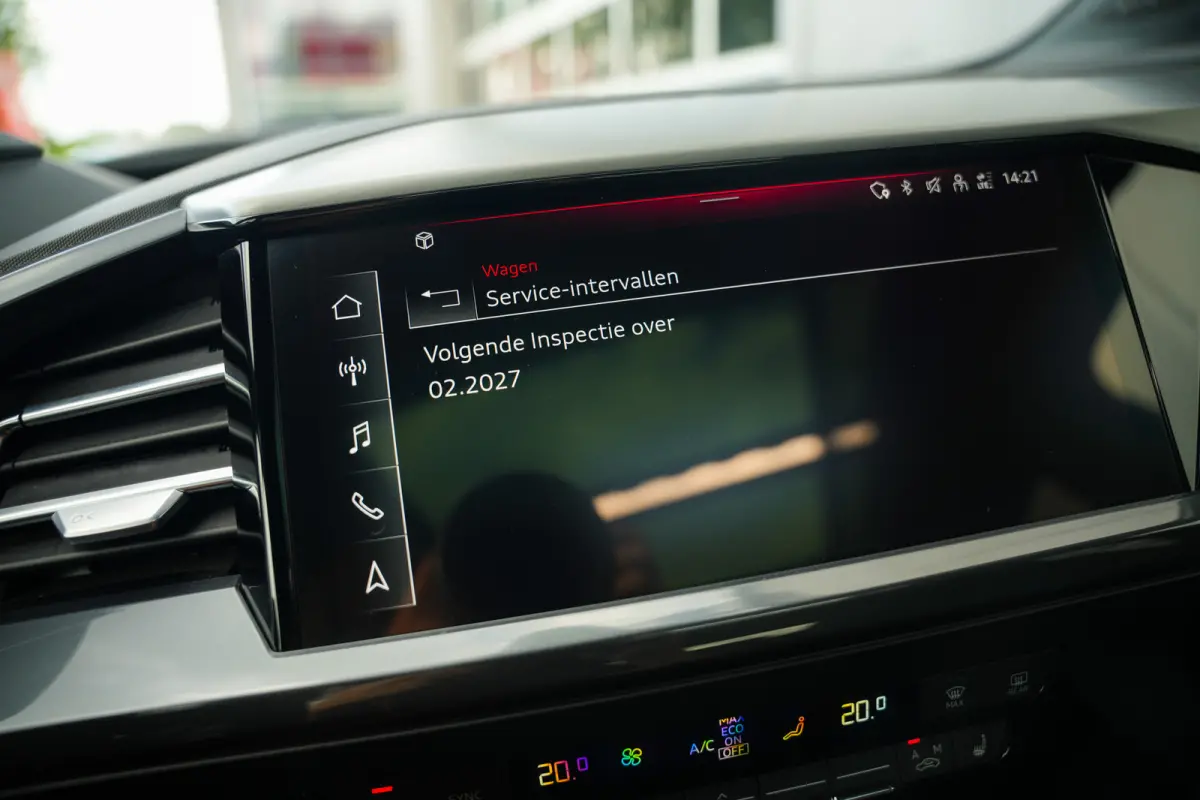 40 204 pk S edition 77 kWh /Pano-Dak/ BTW-Auto/ Keyless/ Adapt.Cruise/ SONOS/ Lane-Assist/ Carplay/ 20'' LMV
