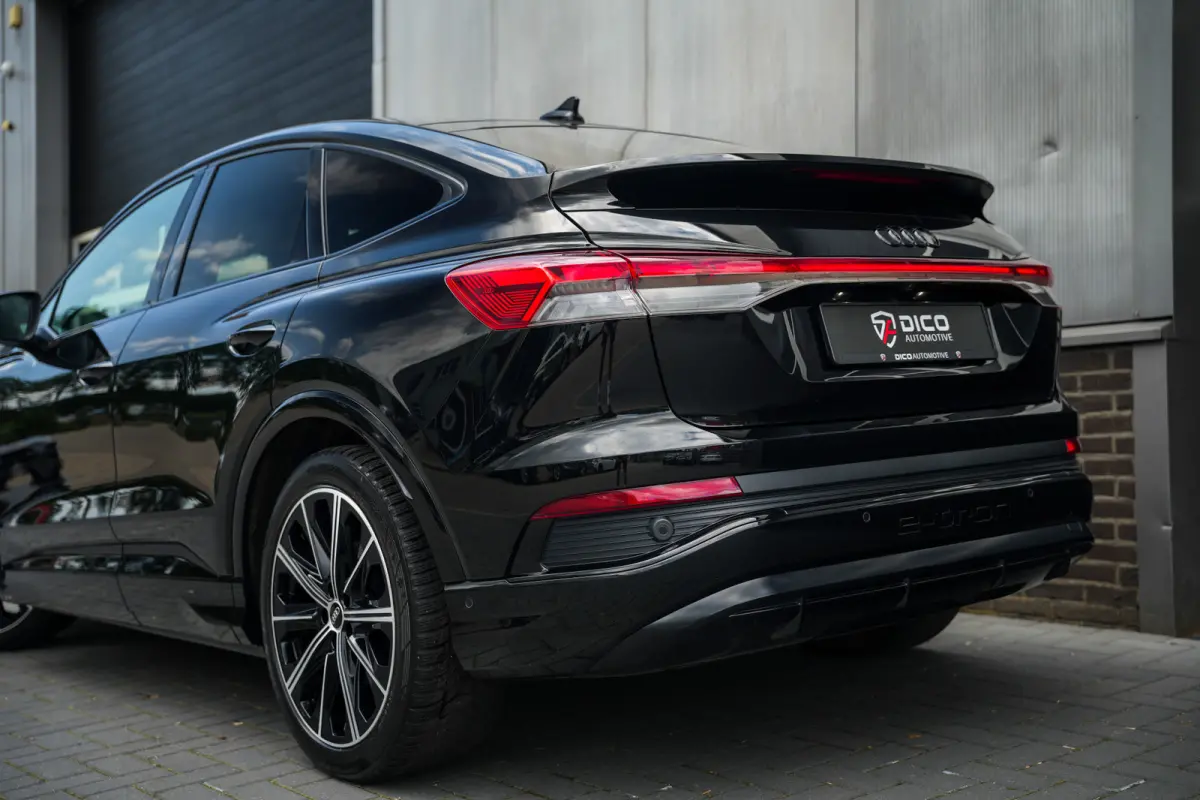 40 204 pk S edition 77 kWh /Pano-Dak/ BTW-Auto/ Keyless/ Adapt.Cruise/ SONOS/ Lane-Assist/ Carplay/ 20'' LMV