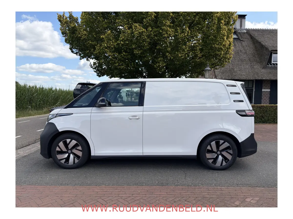 77kWh 96%SOH ! 3-ZITS // ADAP.CRUISE // 19-INCH // CAMERA // CARPLAY