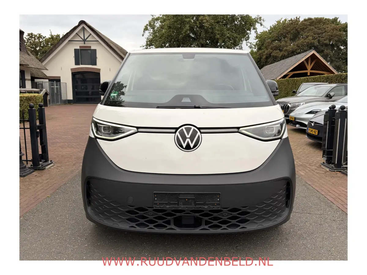 77kWh 96%SOH ! 3-ZITS // ADAP.CRUISE // 19-INCH // CAMERA // CARPLAY