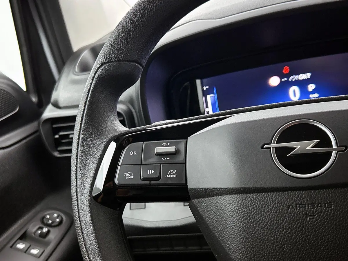 1.5 BlueHDi 130PK L2 Automaat Apple Carplay / Android Auto Navigatie Trekhaak Airco Camera Cruise Control Parkeersensoren V+A DAB