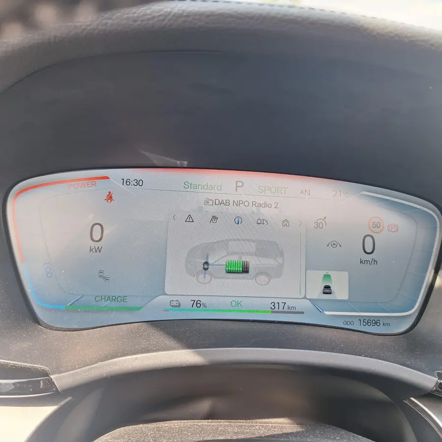 Comfort 71.8 kWh | 360" Camera | Adaptive Cruise | Pano | Afn. Trekhaak | Elekt. Bedienbare Achterklep | Stoelverwarming/Koeling |