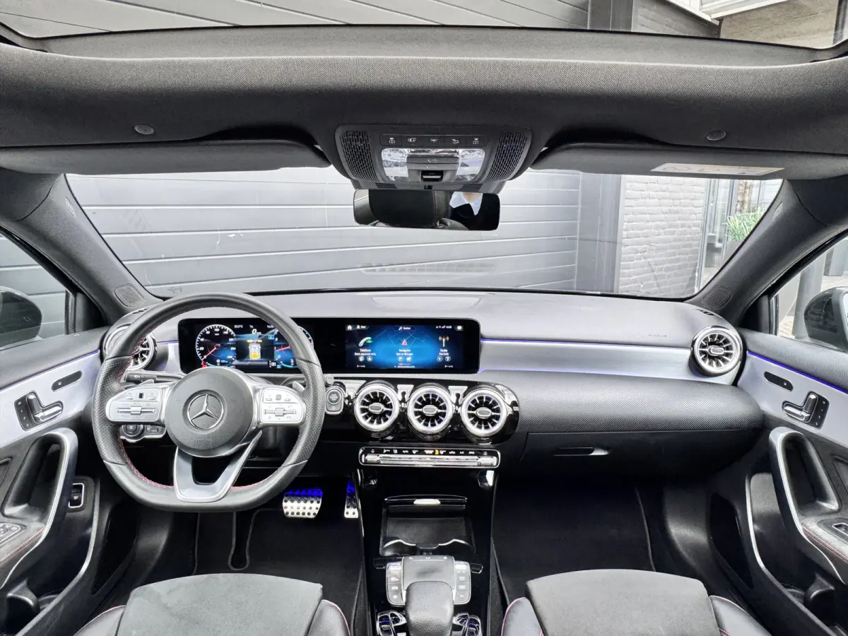 180 Business Solution AMG | Pano | Memory | Burmester | €23.900,- incl. BTW