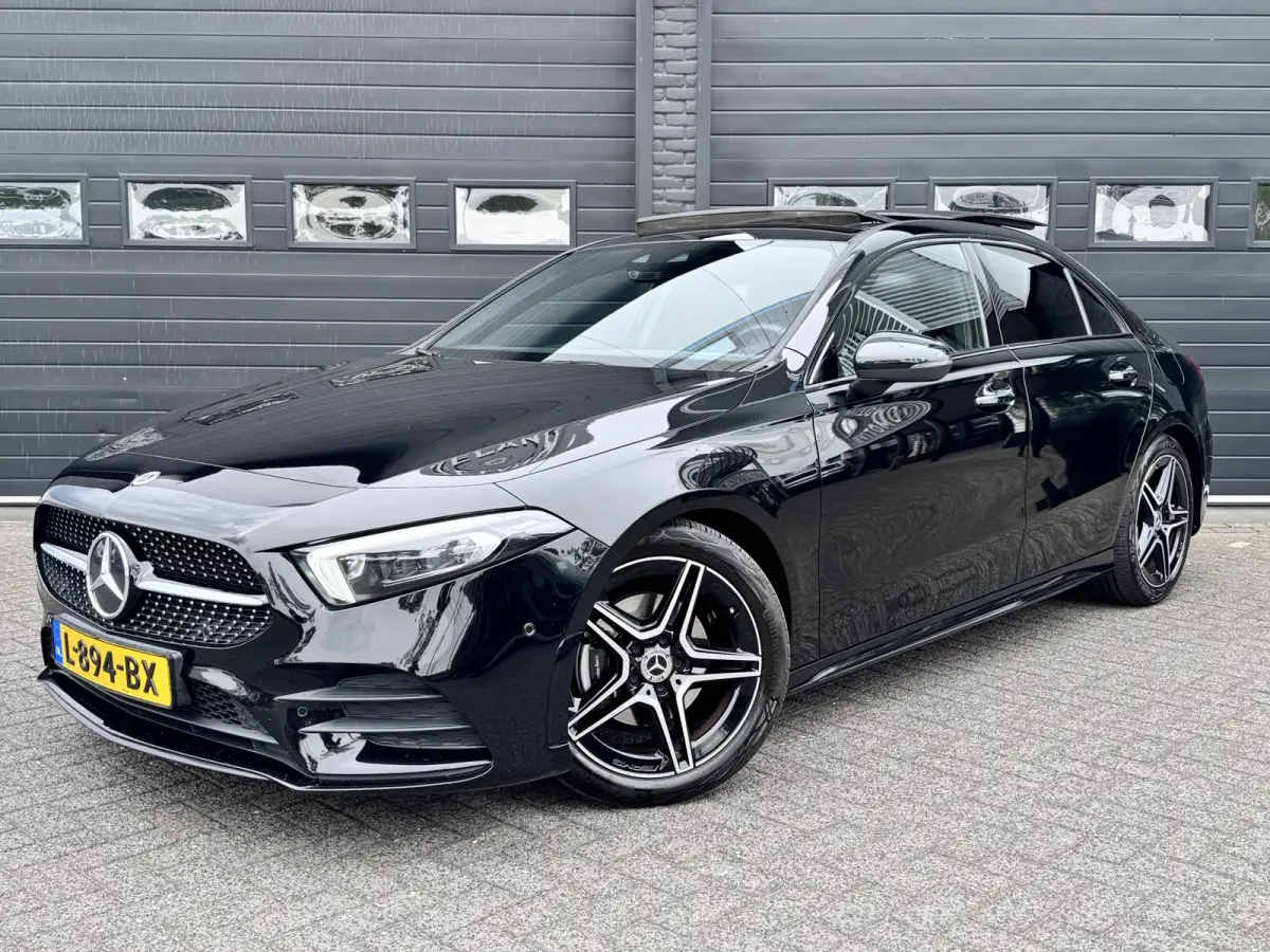 180 Business Solution AMG | Pano | Memory | Burmester | €23.900,- incl. BTW