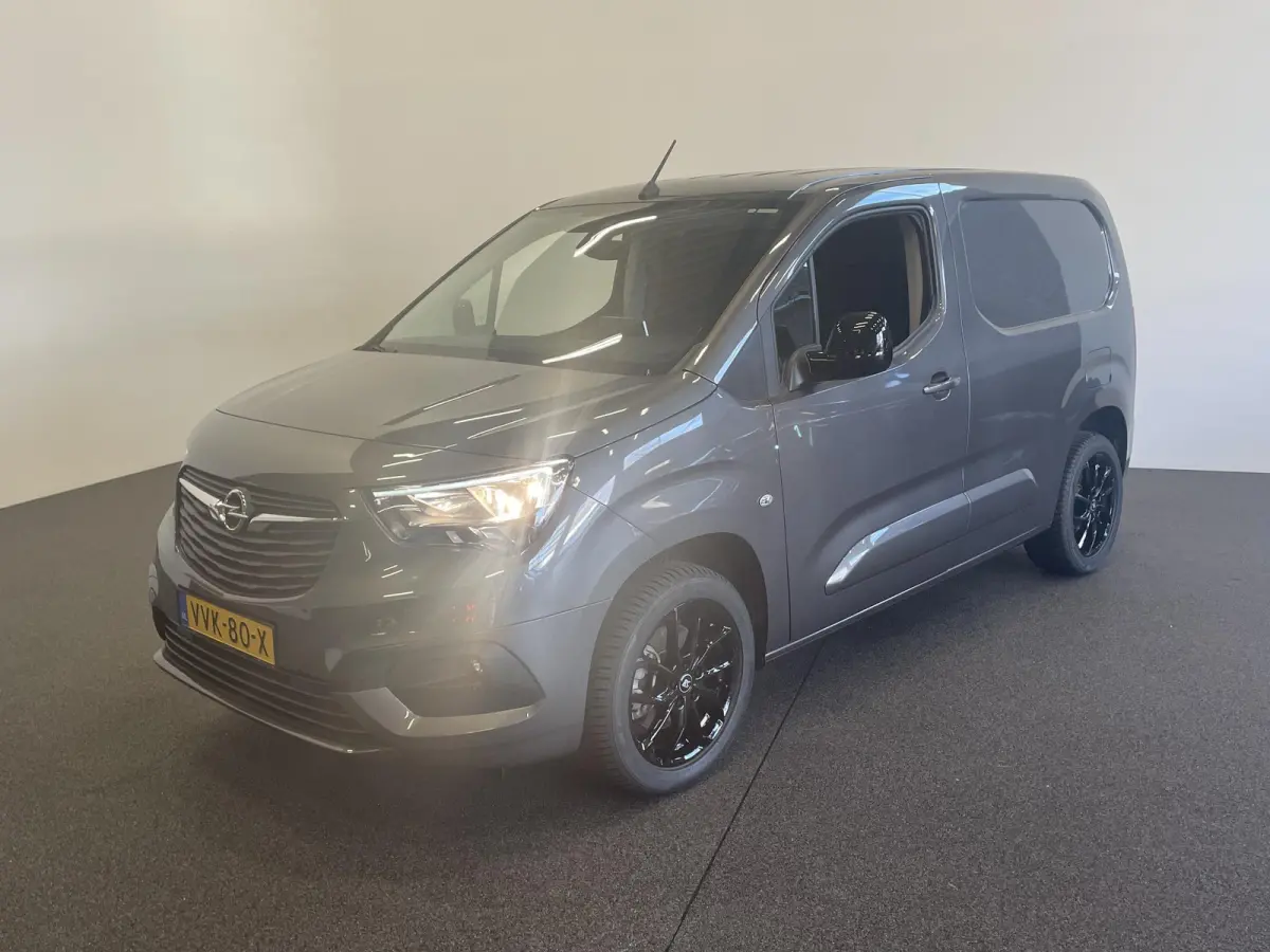 130pk L1H1 Automaat Sport-Edition Airco Navi Parkeersensoren Trekhaak Cruise control