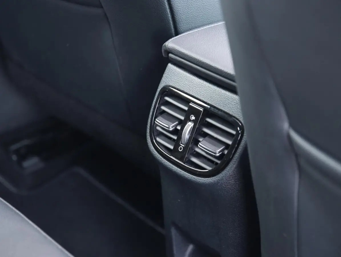 1.6 GDi PHEV DynamicPlusLine | Panoramadak | Facelift
