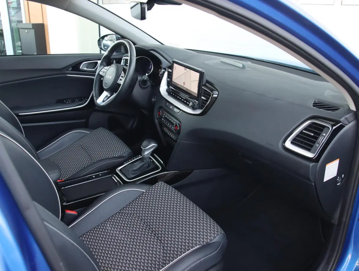 1.6 GDi PHEV DynamicPlusLine | Panoramadak | Facelift