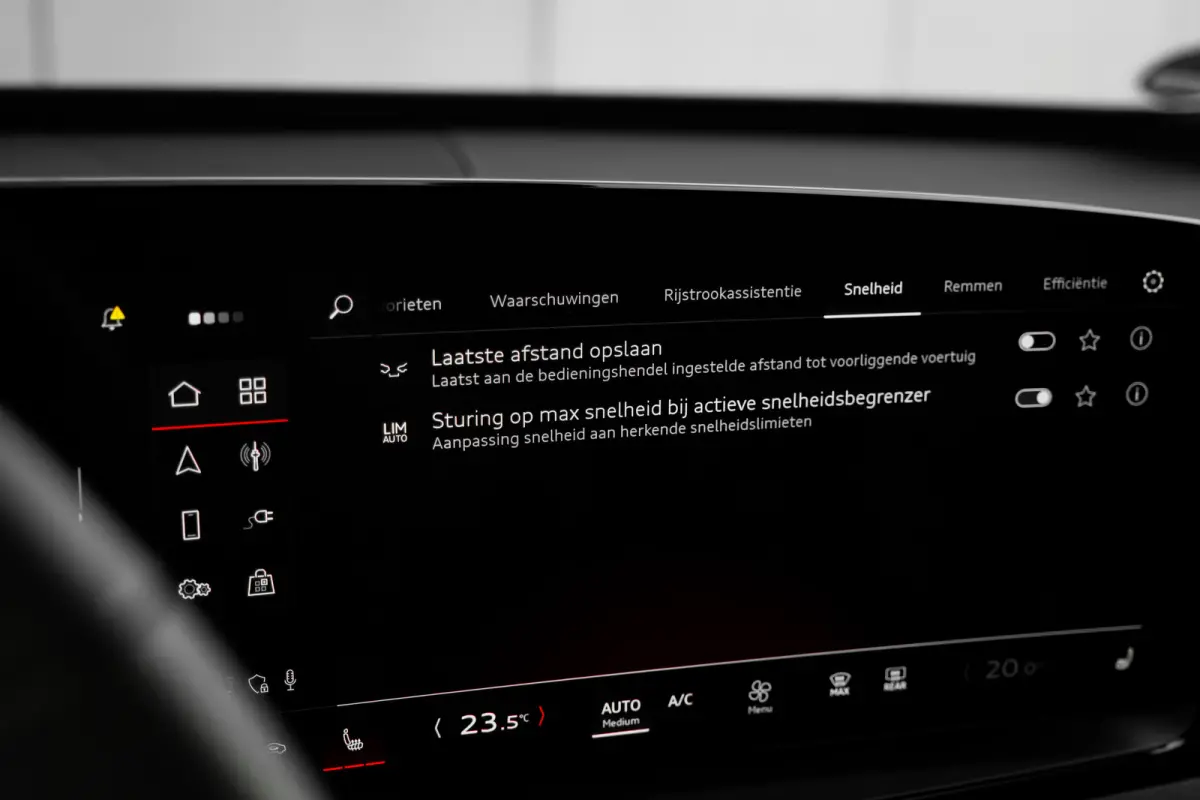 S edition performance 100 kWh 306PK | Panorama dak | Trekhaak | Elek. Stoel + geheugen | 360 camera | Leder/Dynamica bekleding