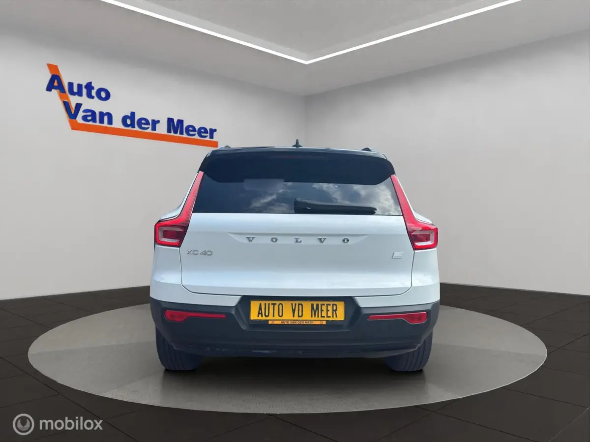 1.5 T5 R-design Inscription Expression