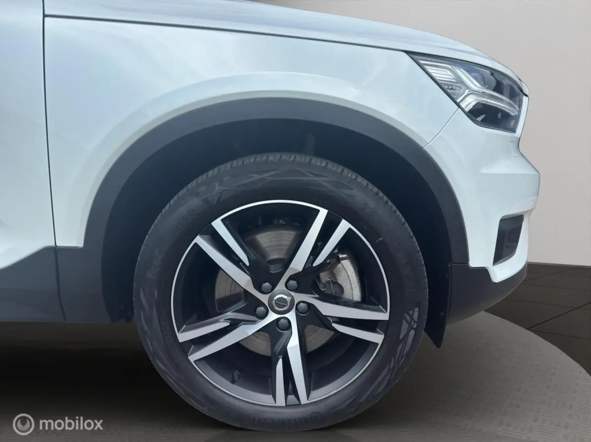 1.5 T5 R-design Inscription Expression