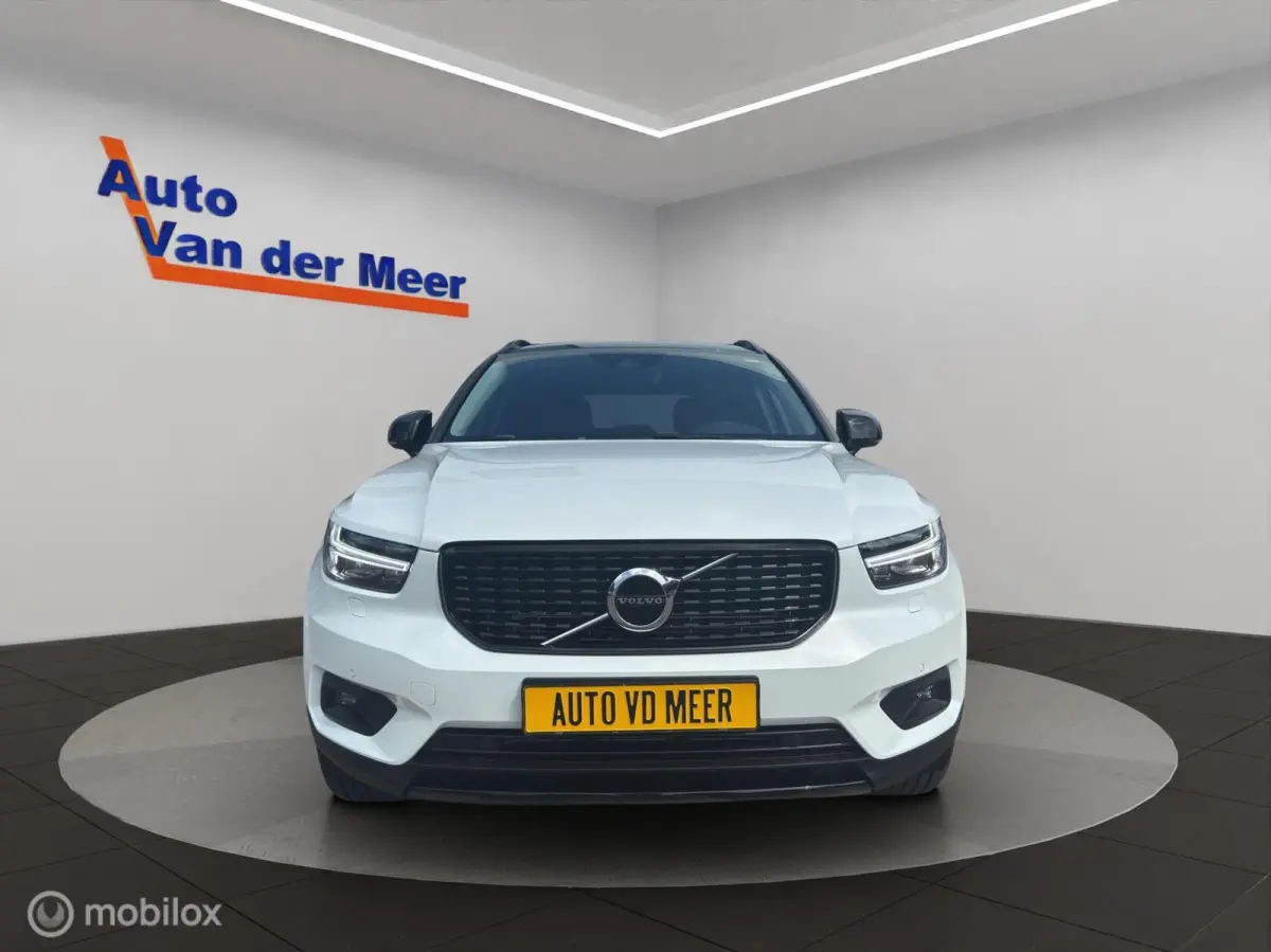 1.5 T5 R-design Inscription Expression