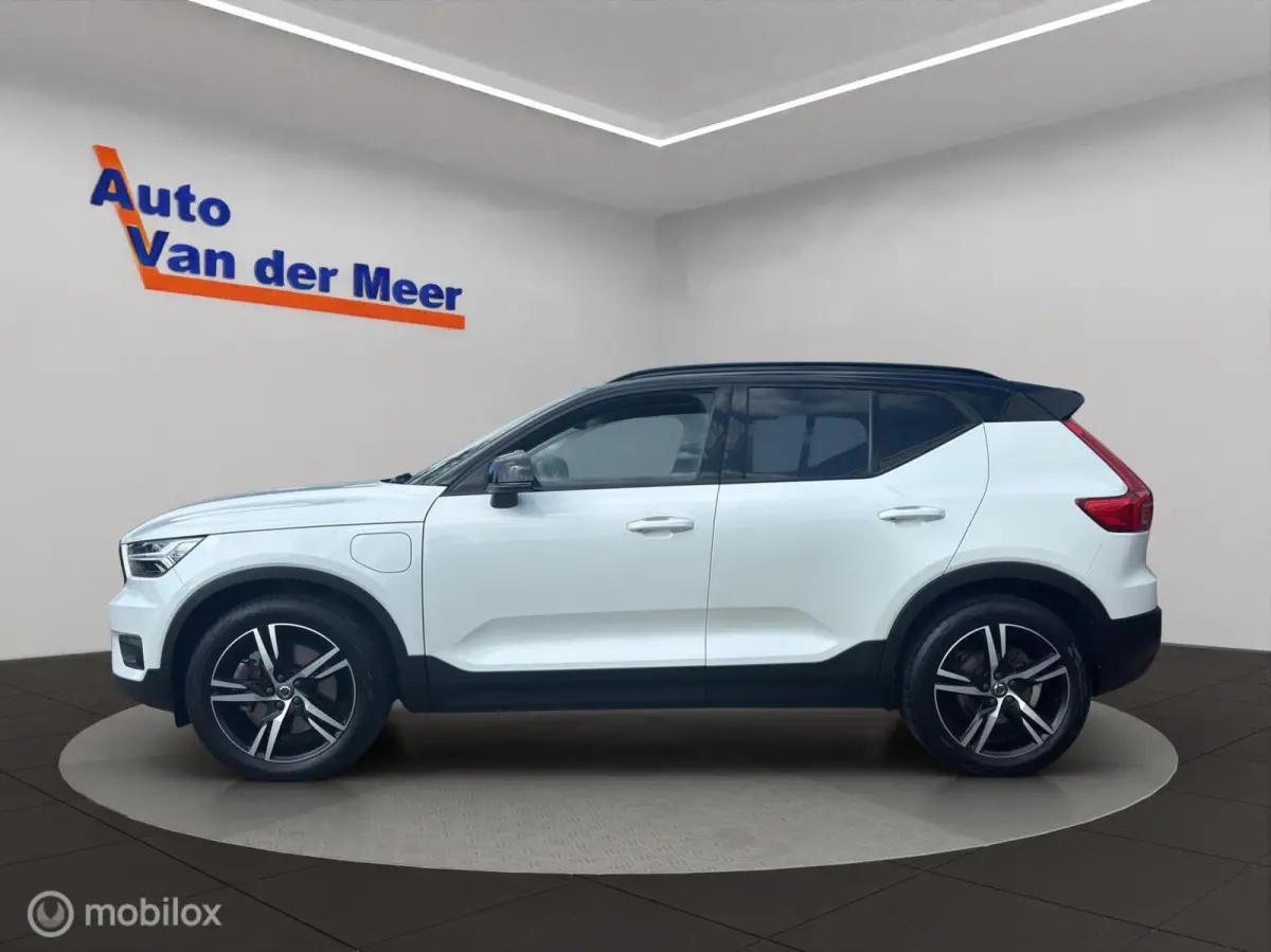 1.5 T5 R-design Inscription Expression