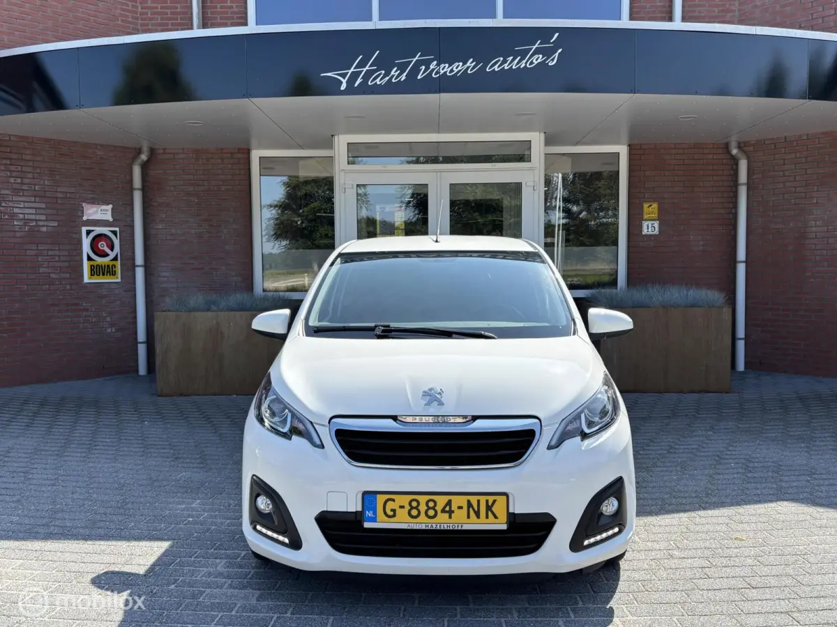 1.0 e-VTi Active | Airco | Bluetooth | Privacy glas |