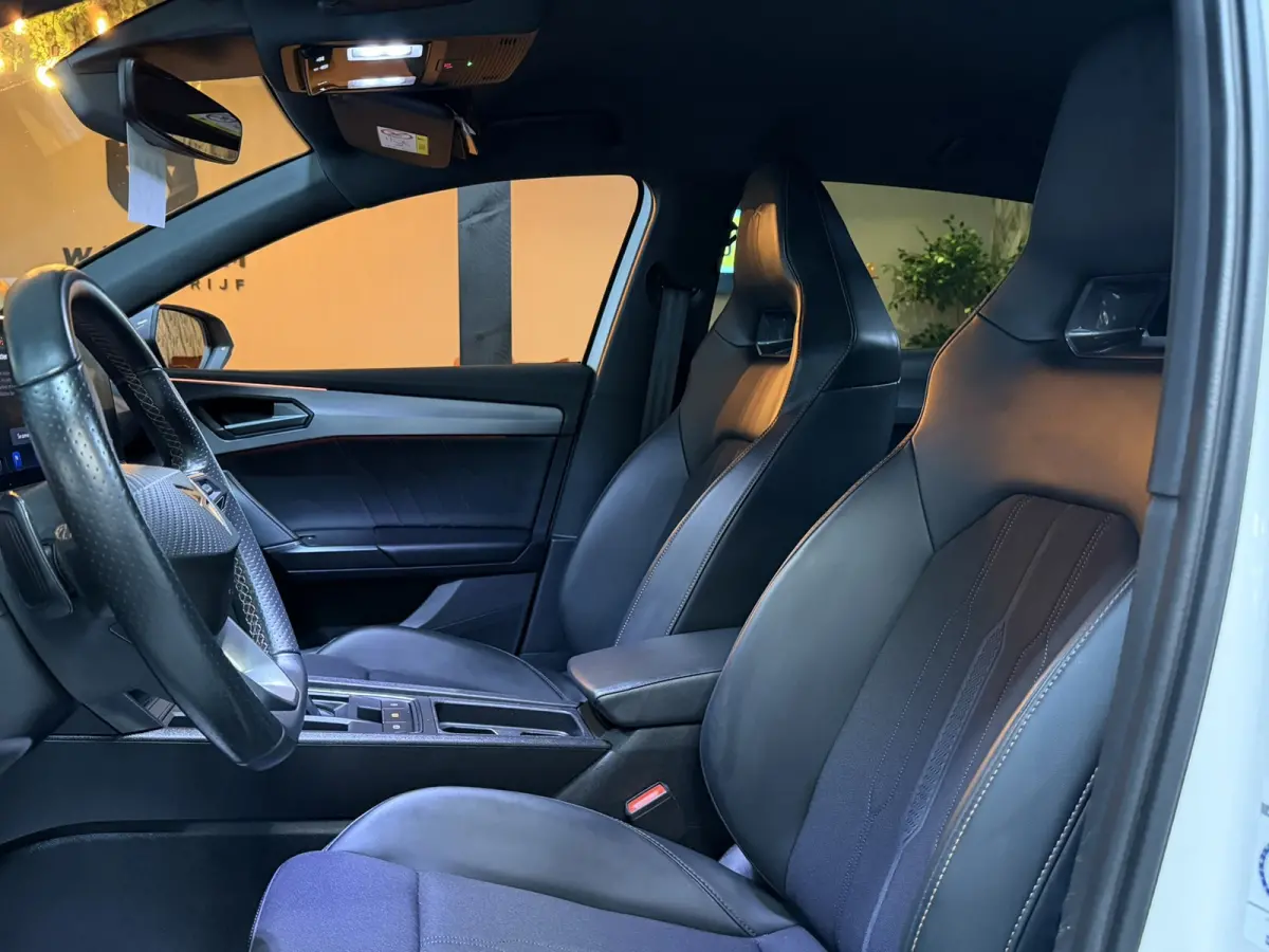 1.4 e-Hybrid Sport SOH 99.5%|Garantie|CarPlay|ACC|KeylessGO&Entry|Autopilot|Kruipstoelen|Stoel&Stuurvw|Rijklaar