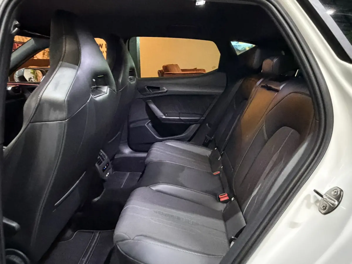 1.4 e-Hybrid Sport SOH 99.5%|Garantie|CarPlay|ACC|KeylessGO&Entry|Autopilot|Kruipstoelen|Stoel&Stuurvw|Rijklaar