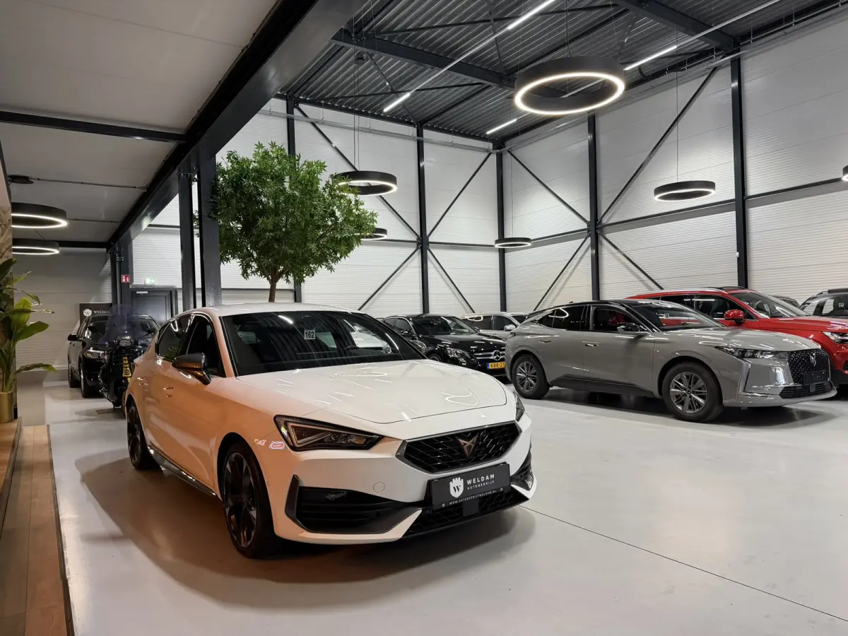 1.4 e-Hybrid Sport SOH 99.5%|Garantie|CarPlay|ACC|KeylessGO&Entry|Autopilot|Kruipstoelen|Stoel&Stuurvw|Rijklaar