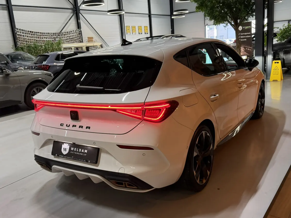 1.4 e-Hybrid Sport SOH 99.5%|Garantie|CarPlay|ACC|KeylessGO&Entry|Autopilot|Kruipstoelen|Stoel&Stuurvw|Rijklaar