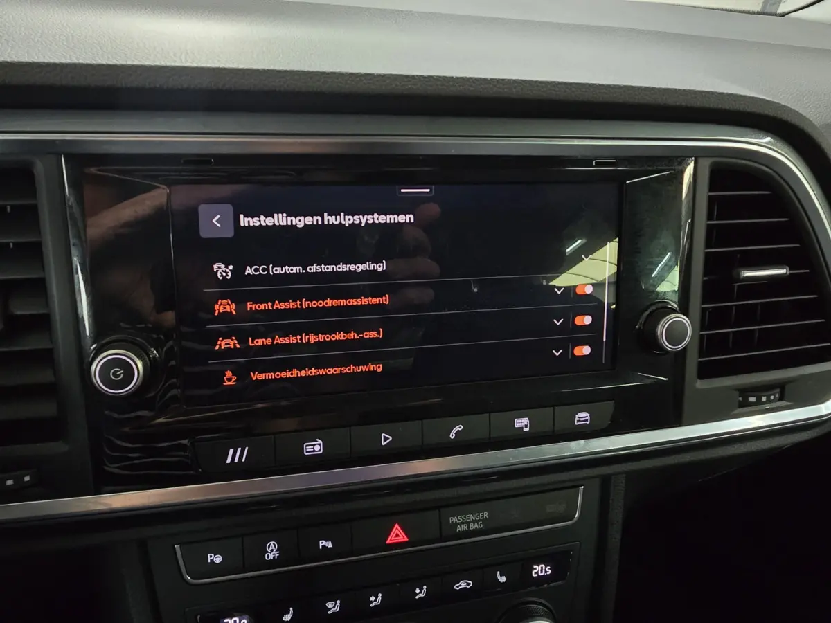 1.5 TSI Style Business Intense DSG | ACC | Navi | Camera |