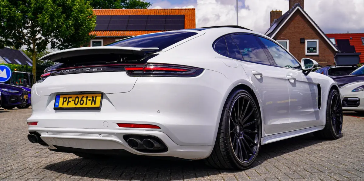 2.9 4 E-Hybrid | Sport Chrono | Panorama | Sport uitlaat | Stoelverkoeling| Memory | Luchtvering