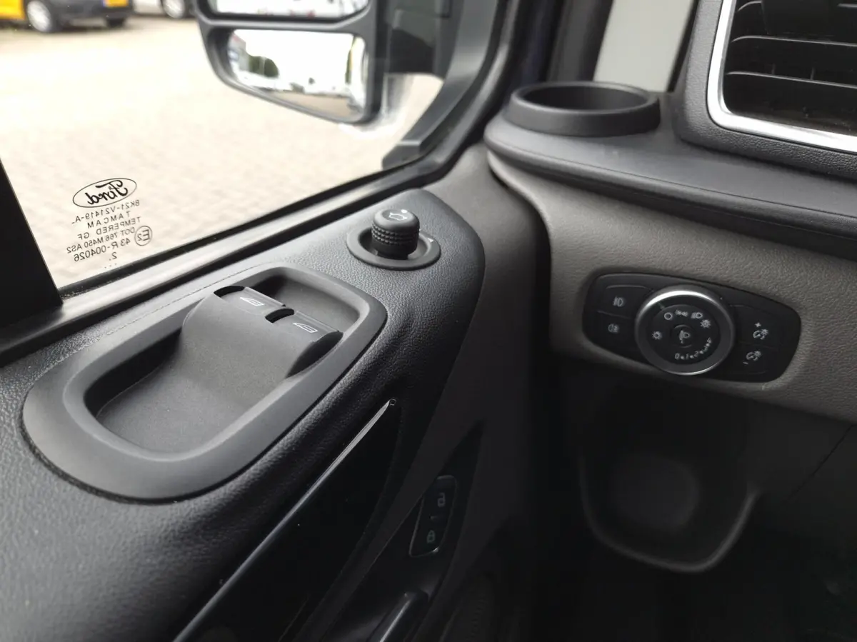 2.0 TDCI L2H1 DC 6-zits Airco 170pk