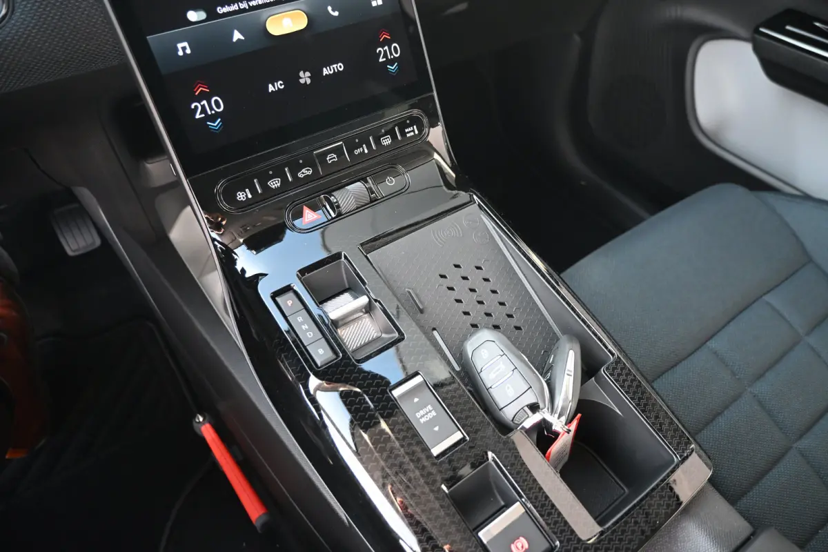 1.6 Plug-In Hybrid 195 Business DEMO-DEAL! Tot 8 Jaar Garantie! | Pack Techno | 7,4kW Lader | 360 Camera | Adaptive Cruise | Elektr. Achterklep | Dodehoek-Detectie | !!