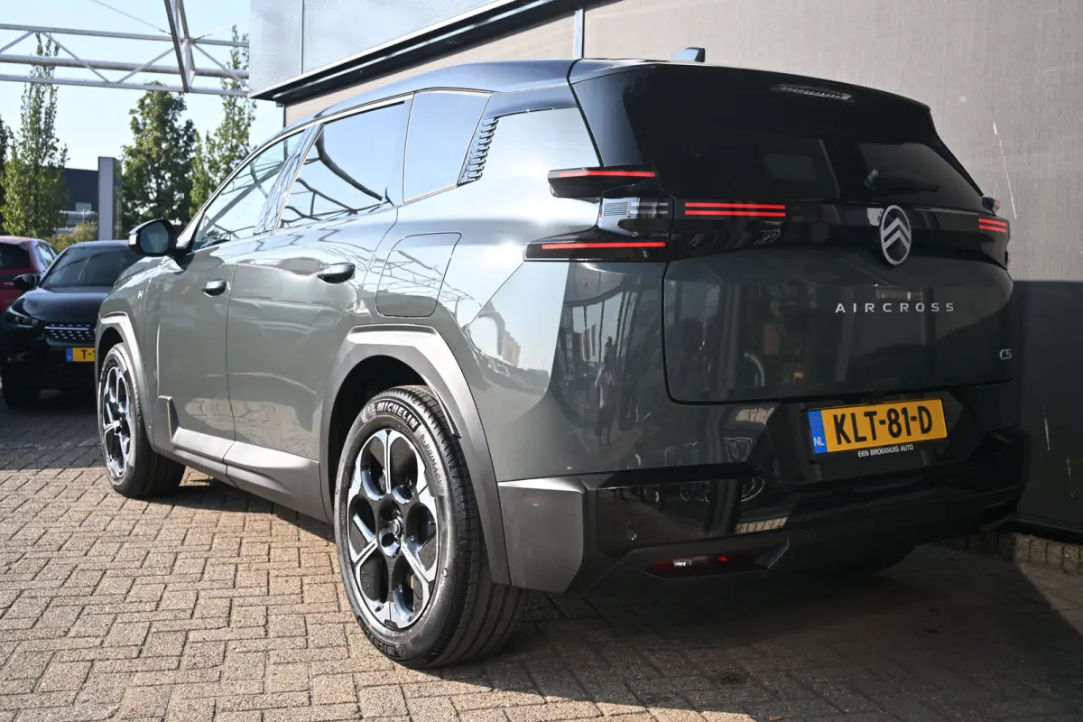 1.6 Plug-In Hybrid 195 Business DEMO-DEAL! Tot 8 Jaar Garantie! | Pack Techno | 7,4kW Lader | 360 Camera | Adaptive Cruise | Elektr. Achterklep | Dodehoek-Detectie | !!