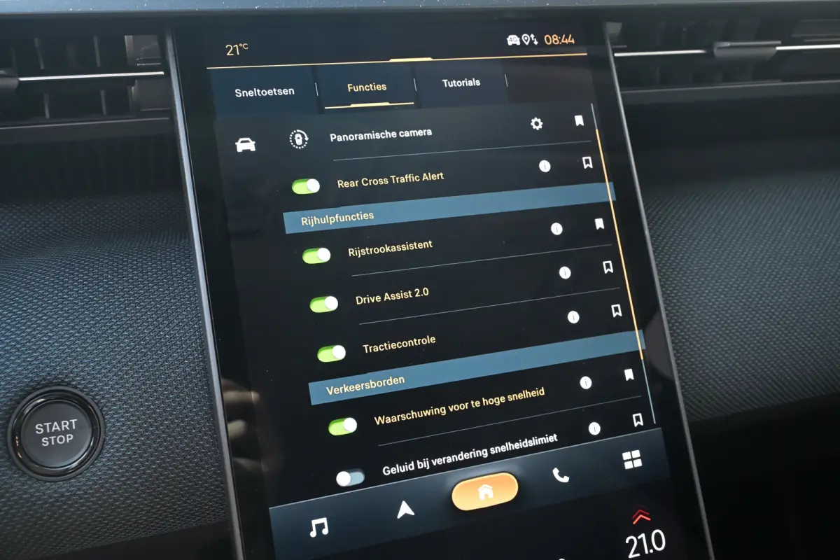 1.6 Plug-In Hybrid 195 Business DEMO-DEAL! Tot 8 Jaar Garantie! | Pack Techno | 7,4kW Lader | 360 Camera | Adaptive Cruise | Elektr. Achterklep | Dodehoek-Detectie | !!