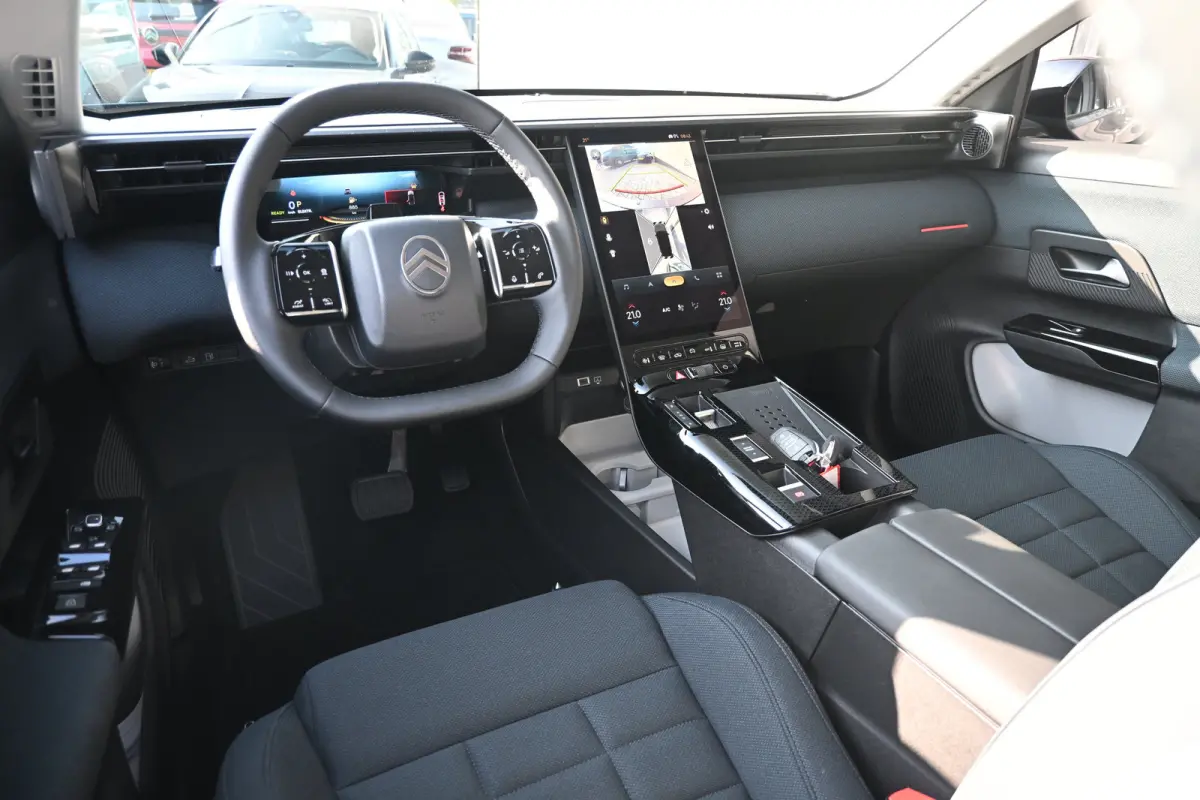 1.6 Plug-In Hybrid 195 Business DEMO-DEAL! Tot 8 Jaar Garantie! | Pack Techno | 7,4kW Lader | 360 Camera | Adaptive Cruise | Elektr. Achterklep | Dodehoek-Detectie | !!