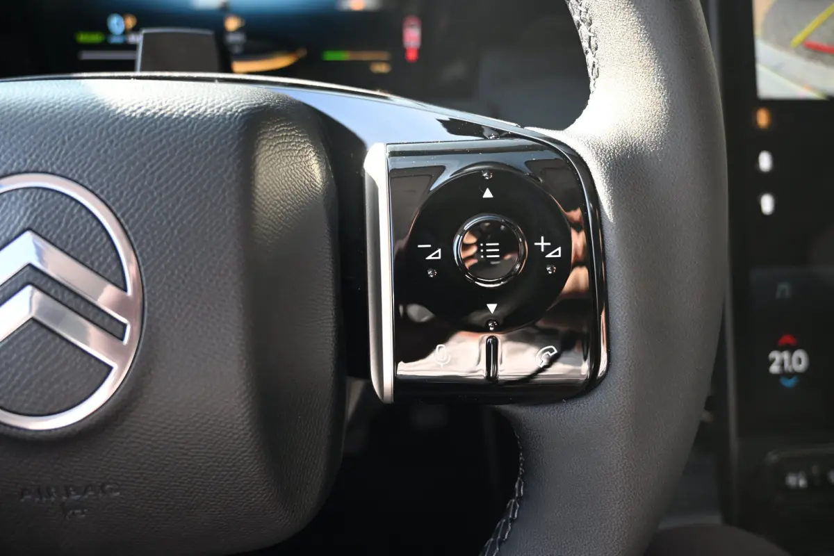 1.6 Plug-In Hybrid 195 Business DEMO-DEAL! Tot 8 Jaar Garantie! | Pack Techno | 7,4kW Lader | 360 Camera | Adaptive Cruise | Elektr. Achterklep | Dodehoek-Detectie | !!