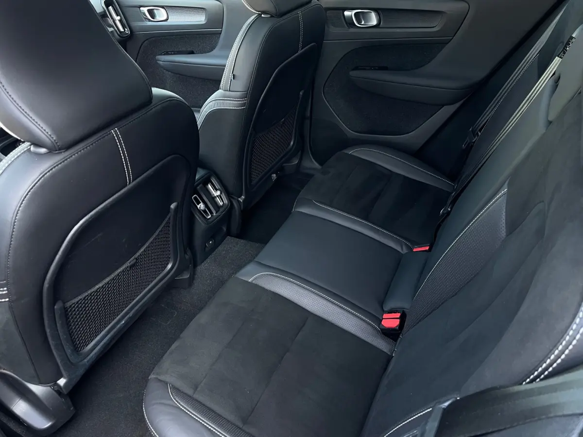 P8 AWD R-Design TREKHAAK|PANO|BLINDSPOT|STOEL+STUURVRM|CAMERA|ADAPT.CRUISE|20''INCH|FULL-LED||PARK.ASSIST|NAVI
