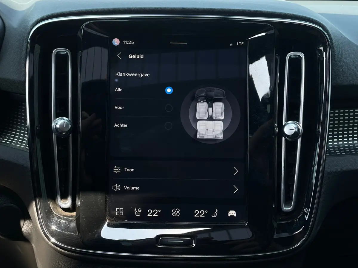 P8 AWD R-Design TREKHAAK|PANO|BLINDSPOT|STOEL+STUURVRM|CAMERA|ADAPT.CRUISE|20''INCH|FULL-LED||PARK.ASSIST|NAVI