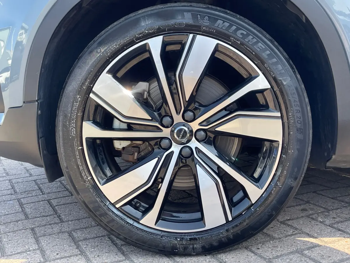 P8 AWD R-Design TREKHAAK|PANO|BLINDSPOT|STOEL+STUURVRM|CAMERA|ADAPT.CRUISE|20''INCH|FULL-LED||PARK.ASSIST|NAVI