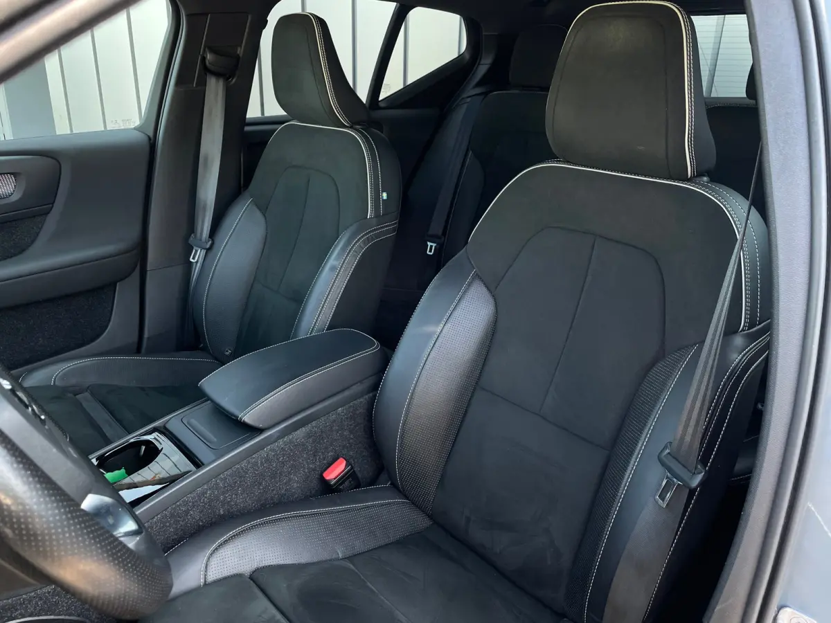 P8 AWD R-Design TREKHAAK|PANO|BLINDSPOT|STOEL+STUURVRM|CAMERA|ADAPT.CRUISE|20''INCH|FULL-LED||PARK.ASSIST|NAVI