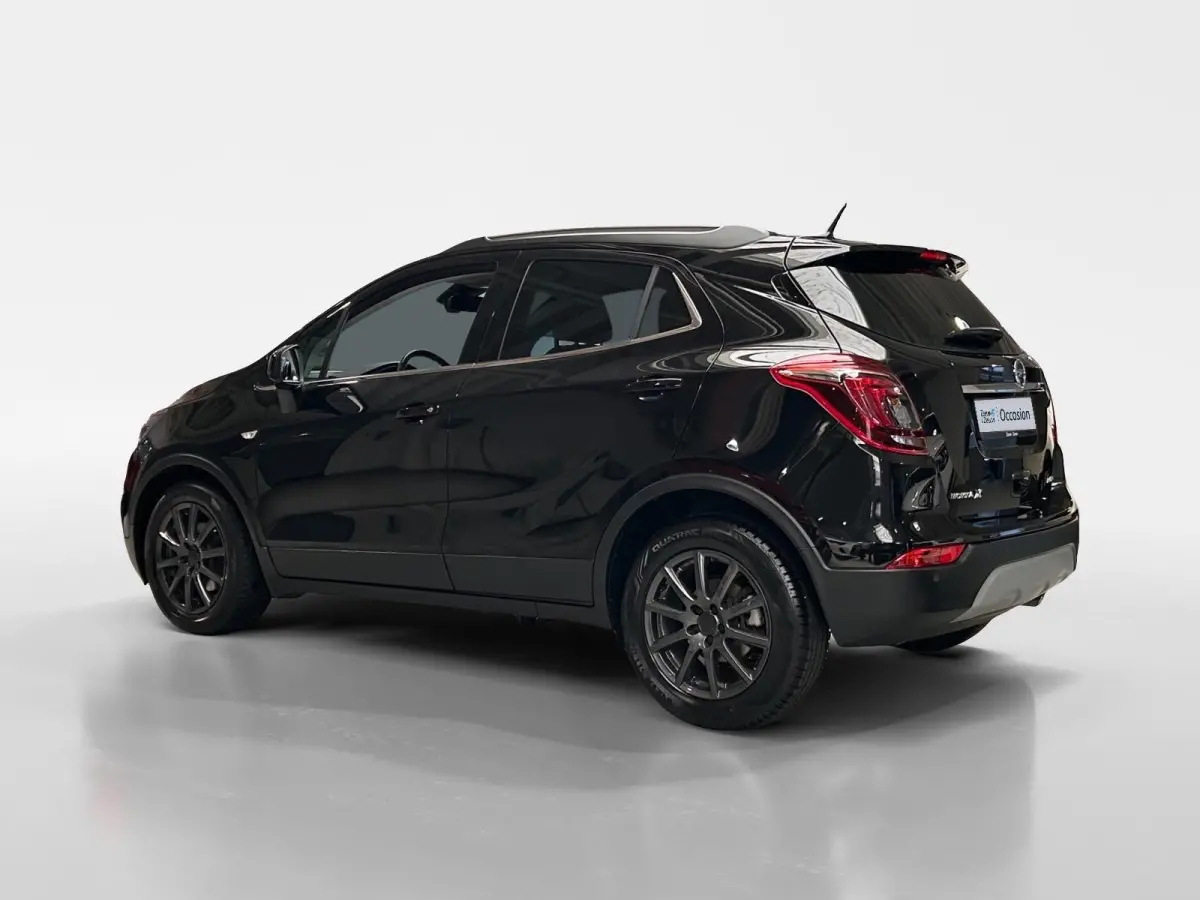 1.4 Turbo 120 Jaar Edition | All-Seasonbanden | Apple Carplay / Android Auto | Parkeersensoren Voor + Achter | Camera Achter | Lichtsensor | Cruise Control | 17" Lichtmetalen Velgen