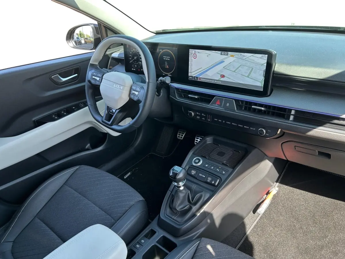 1.0 T-GDi MHEV GT-Line | Nieuw Model | Schuif Kanteldak | 17inch LMV | GT Interieur | Privacy Glass | Digitaal dashboard | LED Koplampen | Direct Leverbaar |