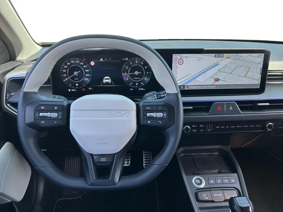 1.0 T-GDi MHEV GT-Line | Nieuw Model | Schuif Kanteldak | 17inch LMV | GT Interieur | Privacy Glass | Digitaal dashboard | LED Koplampen | Direct Leverbaar |