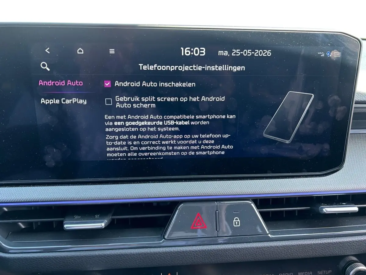1.0 T-GDi MHEV GT-Line | Nieuw Model | Schuif Kanteldak | 17inch LMV | GT Interieur | Privacy Glass | Digitaal dashboard | LED Koplampen | Direct Leverbaar |