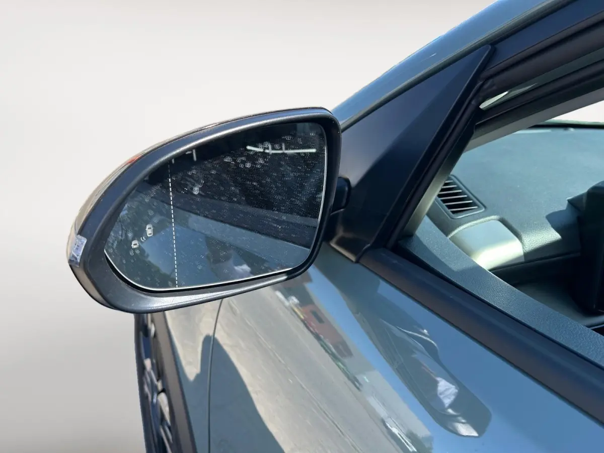 1.0 T-GDi MHEV GT-Line | Nieuw Model | Schuif Kanteldak | 17inch LMV | GT Interieur | Privacy Glass | Digitaal dashboard | LED Koplampen | Direct Leverbaar |