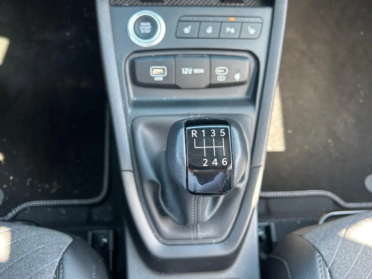 1.0 T-GDi MHEV GT-Line | Nieuw Model | Schuif Kanteldak | 17inch LMV | GT Interieur | Privacy Glass | Digitaal dashboard | LED Koplampen | Direct Leverbaar |