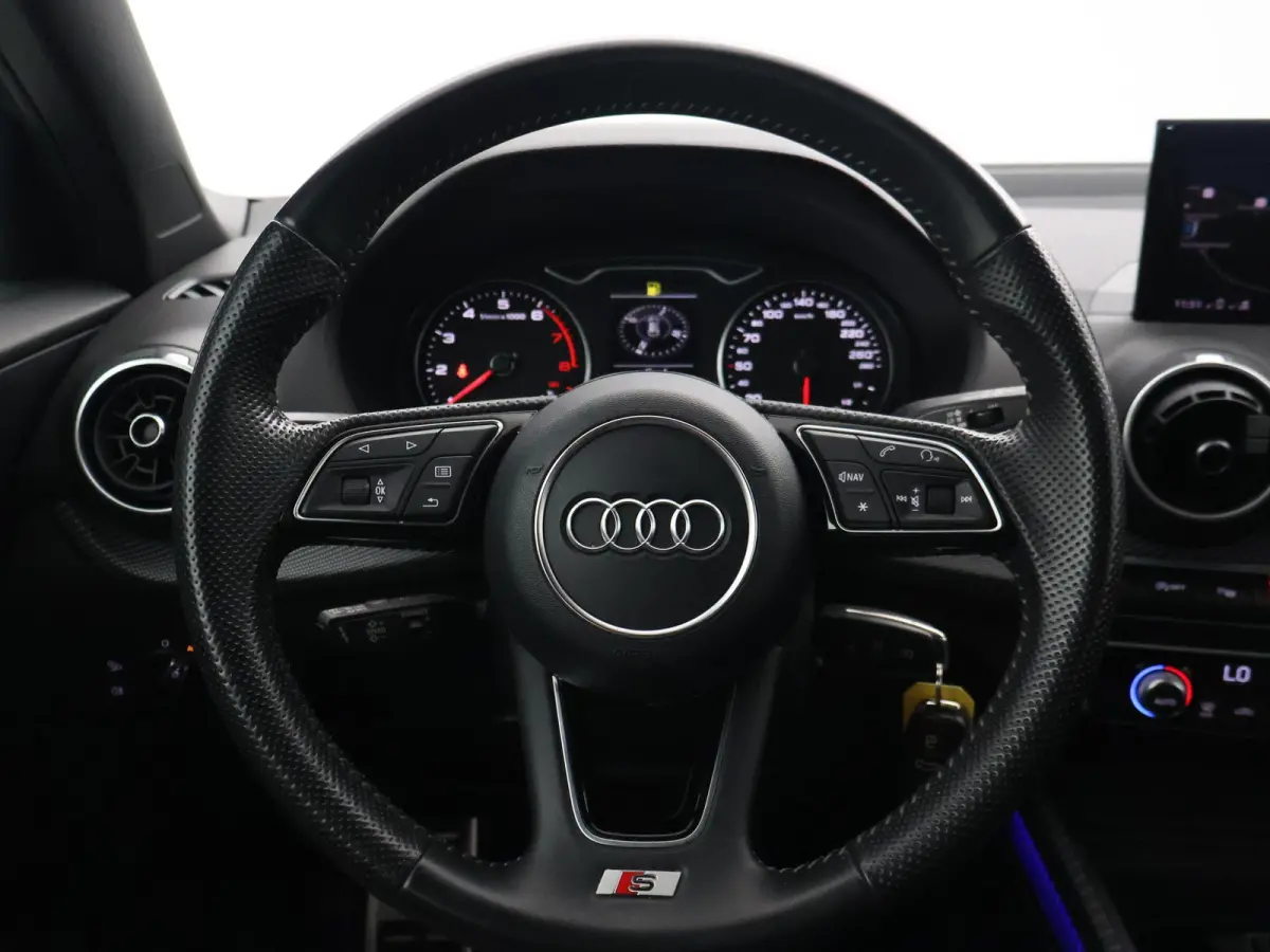 1.0 TFSI S-TRONIC AUT. S-LINE #LIMITED + LED | ADAPTIVE CRUISE | AFN. TREKHAAK | CAMERA | SFEERVERL.