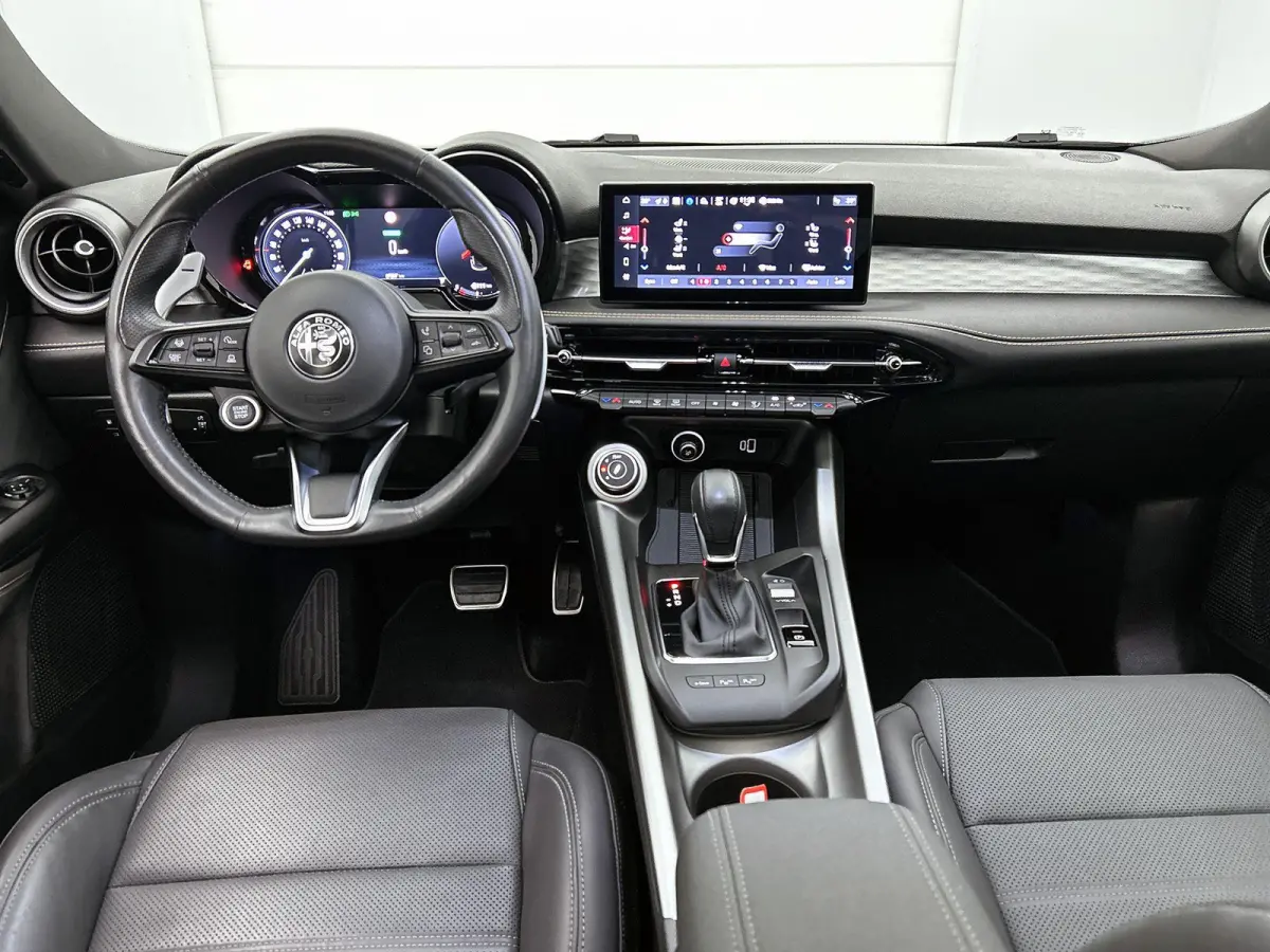 280pk PHEV Veloce | 1ste eigenaar | Glazen dak | Dodehoekdetectie | LEER | Camera | AUTOMAAT