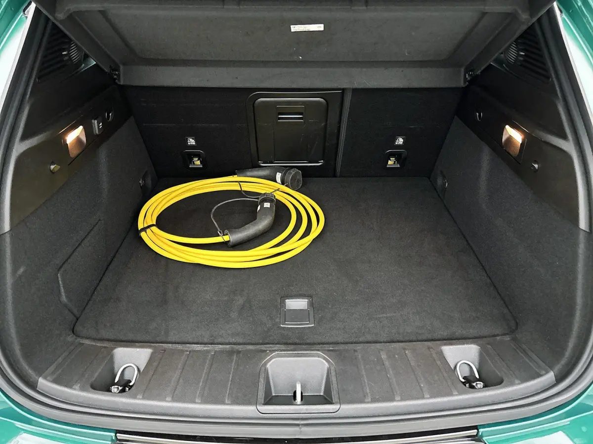 280pk PHEV Veloce | 1ste eigenaar | Glazen dak | Dodehoekdetectie | LEER | Camera | AUTOMAAT