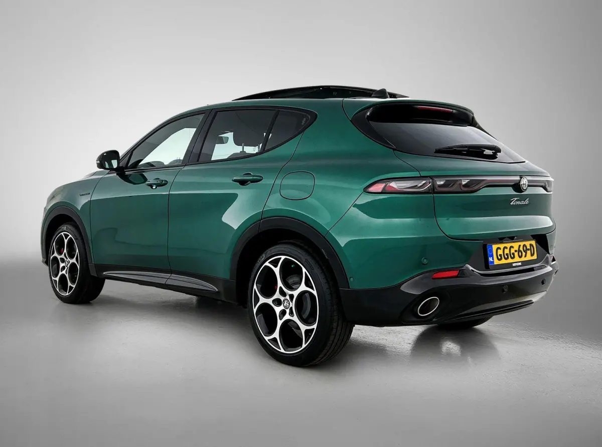 280pk PHEV Veloce | 1ste eigenaar | Glazen dak | Dodehoekdetectie | LEER | Camera | AUTOMAAT
