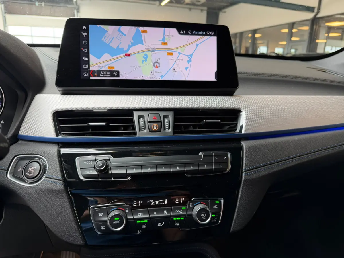 sDrive18i Executive M Sport Navi Plus Head-Up Display 18 Inch LED