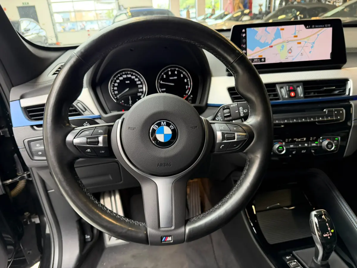 sDrive18i Executive M Sport Navi Plus Head-Up Display 18 Inch LED