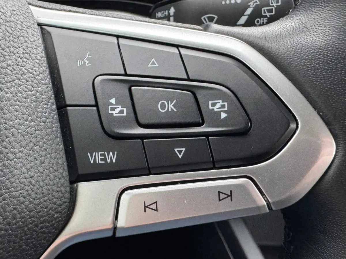 1.0 TSI Life Business / ACC / Lane assist / Keyless Go / IQ-Drive .